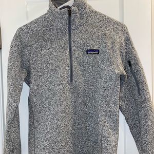 PATAGONIA GREY QUARTER ZIP!